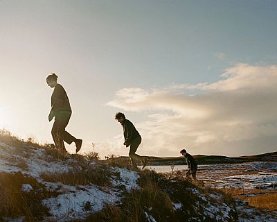 fergus mccreadie trio climbing a slope